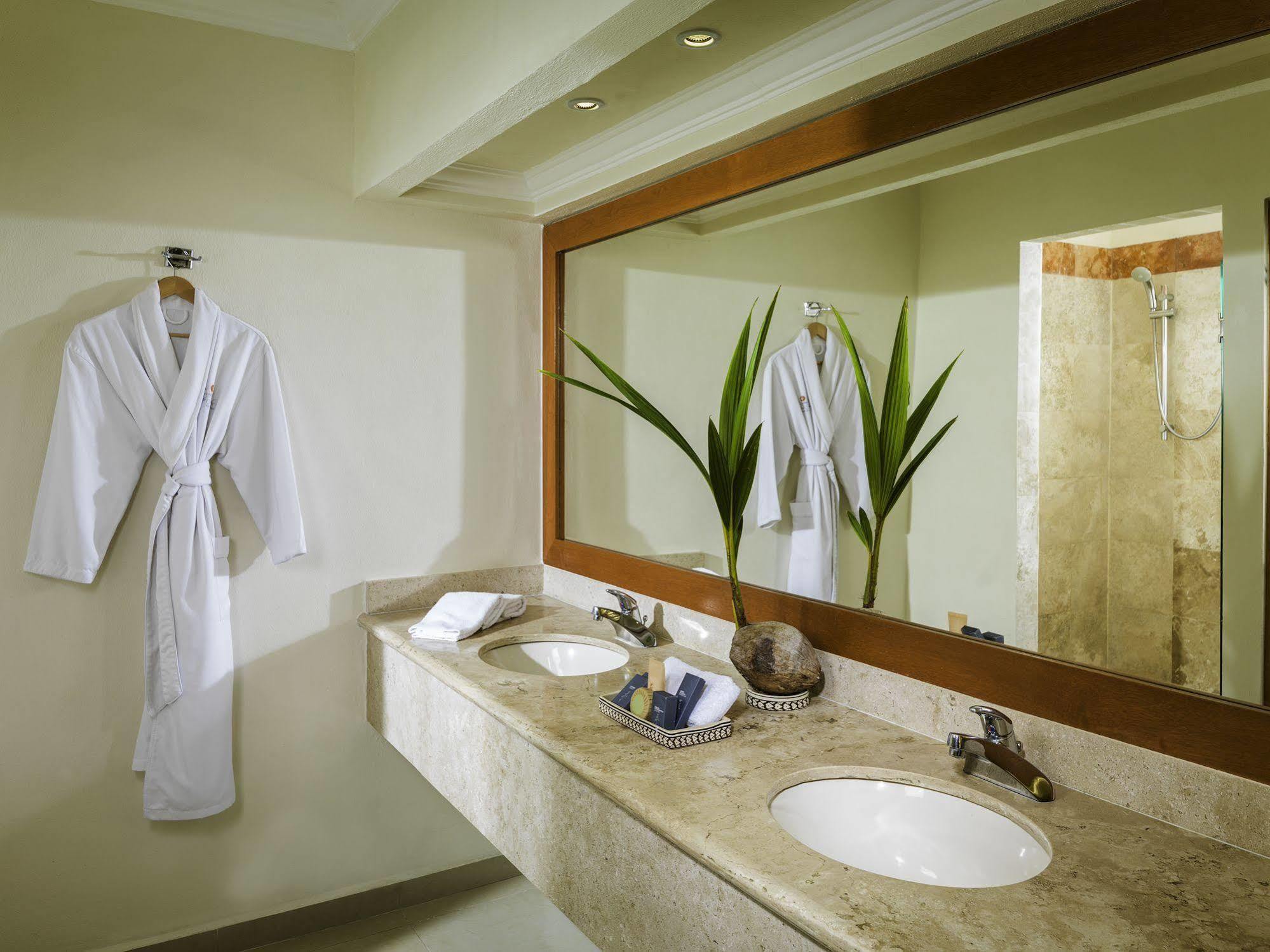 El Dorado Seaside Palms Adults Only Hotel Xetna Exterior photo